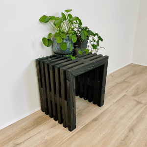 Skammel af Traller | Sortbejdset | 47 cm høj